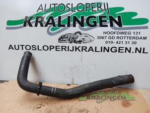 Gebruikte Radiateurslang Alfa Romeo 159 Sportwagon (939BX) 1.9 JTDm Prijs € 50,00 Margeregeling aangeboden door Autosloperij Kralingen B.V.