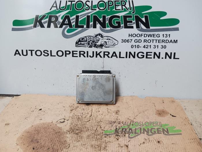 Gebruikte Computer Motormanagement Volkswagen Passat Variant (3B5) 1.8 20V Prijs € 100,00 Margeregeling aangeboden door Autosloperij Kralingen B.V.