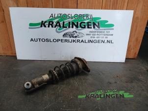 Gebruikte Schokdemper rechts-achter BMW Mini One/Cooper (R50) 1.6 16V Cooper Prijs € 25,00 Margeregeling aangeboden door Autosloperij Kralingen B.V.