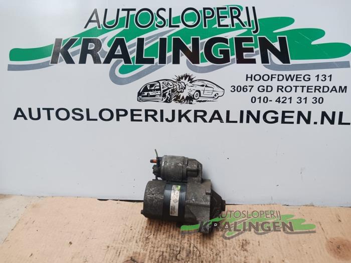 Gebruikte Startmotor Renault Clio III (BR/CR) 1.2 16V 75 Prijs € 24,98 Margeregeling aangeboden door Autosloperij Kralingen B.V.