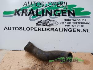 Gebruikte Intercooler Slang Volvo XC90 I 2.4 D5 20V Prijs € 50,00 Margeregeling aangeboden door Autosloperij Kralingen B.V.