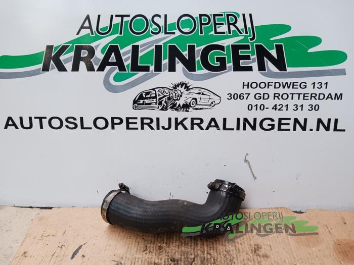 Gebruikte Intercooler Slang Seat Ibiza ST (6J8) 1.2 TDI Ecomotive Prijs € 25,00 Margeregeling aangeboden door Autosloperij Kralingen B.V.