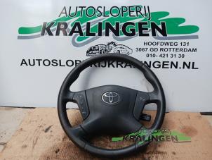 Gebruikte Stuurwiel Toyota Avensis Wagon (T25/B1E) 2.0 16V VVT-i D4 Prijs € 50,00 Margeregeling aangeboden door Autosloperij Kralingen B.V.