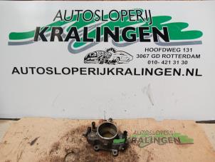 Gebruikte Gasklephuis Hyundai Matrix 1.8 16V Prijs € 35,00 Margeregeling aangeboden door Autosloperij Kralingen B.V.