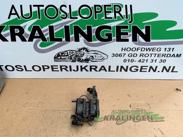 Gebruikte Bobine Hyundai Lantra/Elantra II Wagon 1.6i GL 16V Prijs € 25,00 Margeregeling aangeboden door Autosloperij Kralingen B.V.