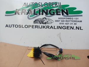 Gebruikte Pinker Schakelaar Hyundai H-1/H-200 2.5 Tdi Prijs € 35,00 Margeregeling aangeboden door Autosloperij Kralingen B.V.