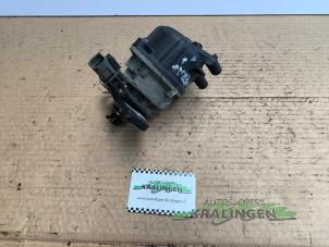 Gebruikte Ontsteking (compleet) Nissan Primera (P10) 2.0i 16V SPi Kat. Prijs € 40,00 Margeregeling aangeboden door Autosloperij Kralingen B.V.