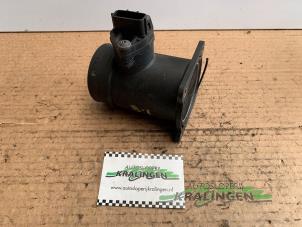 Gebruikte Luchtmassameter Nissan Almera (N16) 1.5 16V Prijs € 25,00 Margeregeling aangeboden door Autosloperij Kralingen B.V.