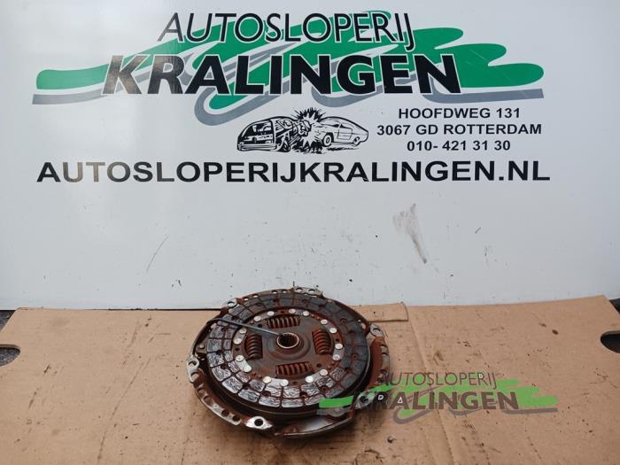 Gebruikte Koppelingsset (compleet) Toyota Yaris II (P9) 1.0 12V VVT-i Prijs € 50,00 Margeregeling aangeboden door Autosloperij Kralingen B.V.