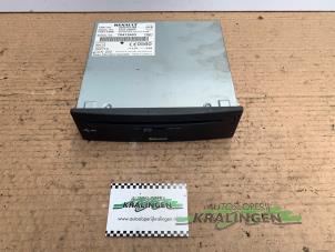 Gebruikte Bluetooth module Renault Laguna II Grandtour (KG) 2.0 16V Prijs € 199,00 Margeregeling aangeboden door Autosloperij Kralingen B.V.