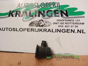 Gebruikte Luchtmassameter Nissan Terrano II (R20/TR50) 2.4 12V Prijs € 50,00 Margeregeling aangeboden door Autosloperij Kralingen B.V.