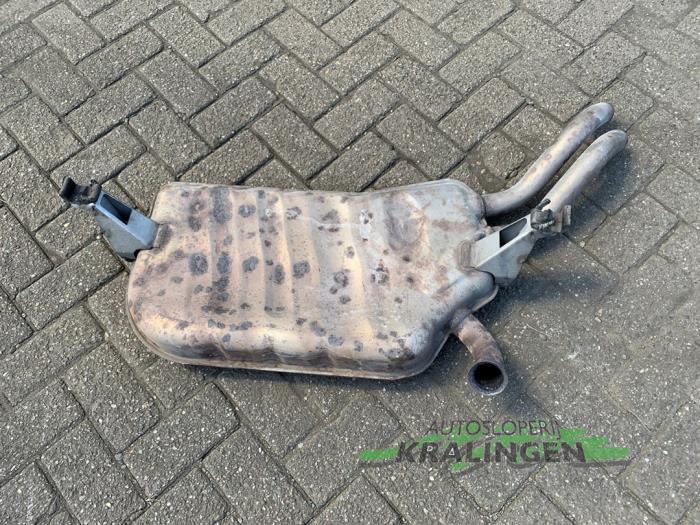 Gebruikte Uitlaat Einddemper Renault Laguna II Grandtour (KG) 2.0 16V Prijs € 50,00 Margeregeling aangeboden door Autosloperij Kralingen B.V.