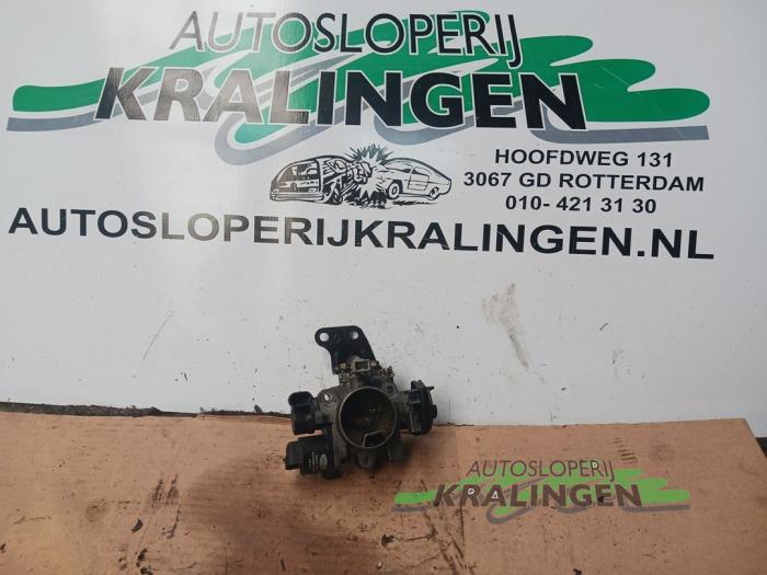 Gebruikte Gasklephuis Renault Twingo (C06) 1.2 Prijs € 15,00 Margeregeling aangeboden door Autosloperij Kralingen B.V.