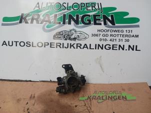 Gebruikte Gasklephuis Renault Twingo (C06) 1.2 Prijs € 15,00 Margeregeling aangeboden door Autosloperij Kralingen B.V.