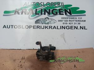 Gebruikte Gasklephuis Renault Megane Coupé (DA) 1.6i Prijs € 19,99 Margeregeling aangeboden door Autosloperij Kralingen B.V.