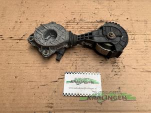 Gebruikte Spanner multiriem Peugeot 207/207+ (WA/WC/WM) 1.4 16V VTi Prijs € 25,00 Margeregeling aangeboden door Autosloperij Kralingen B.V.