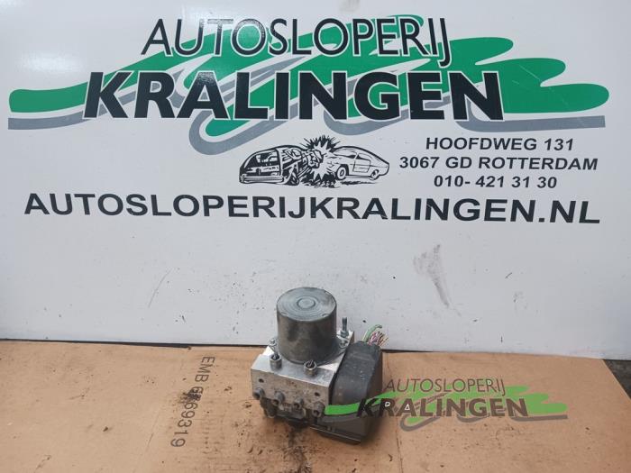 Gebruikte ABS Pomp Citroen C4 Grand Picasso (UA) 1.6 16V THP Sensodrive,GT THP Prijs € 39,98 Margeregeling aangeboden door Autosloperij Kralingen B.V.