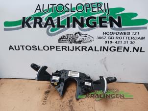 Gebruikte Licht + Raw Schakelaar Citroen C4 Grand Picasso (UA) 1.6 16V THP Sensodrive,GT THP Prijs € 24,99 Margeregeling aangeboden door Autosloperij Kralingen B.V.
