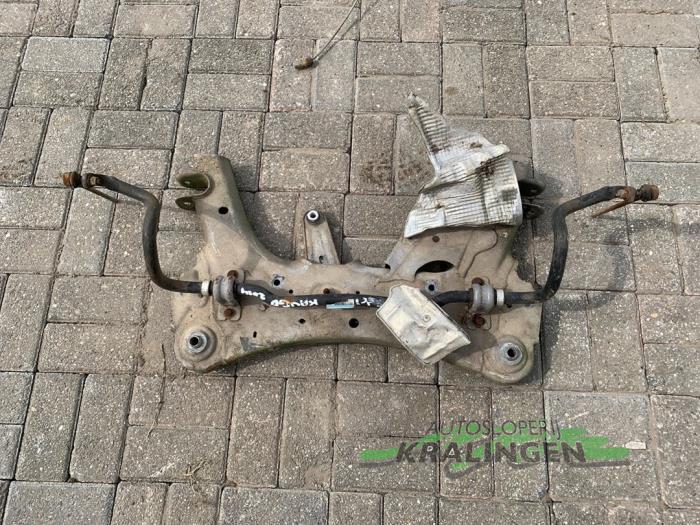 Gebruikte Subframe Mercedes Citan (415.6) 1.5 108 CDI Prijs € 49,99 Margeregeling aangeboden door Autosloperij Kralingen B.V.
