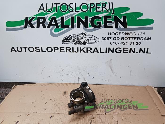 Gebruikte Gasklephuis Opel Meriva (A) 1.4 16V Twinport Prijs € 14,99 Margeregeling aangeboden door Autosloperij Kralingen B.V.