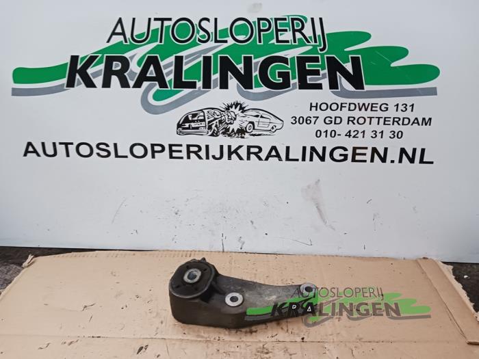 Gebruikte Motorsteun Opel Meriva (A) 1.4 16V Twinport Prijs € 14,99 Margeregeling aangeboden door Autosloperij Kralingen B.V.
