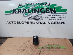 Gebruikte Licht Schakelaar Mercedes A (W169) 1.5 A-150 5-Drs. Prijs € 9,99 Margeregeling aangeboden door Autosloperij Kralingen B.V.