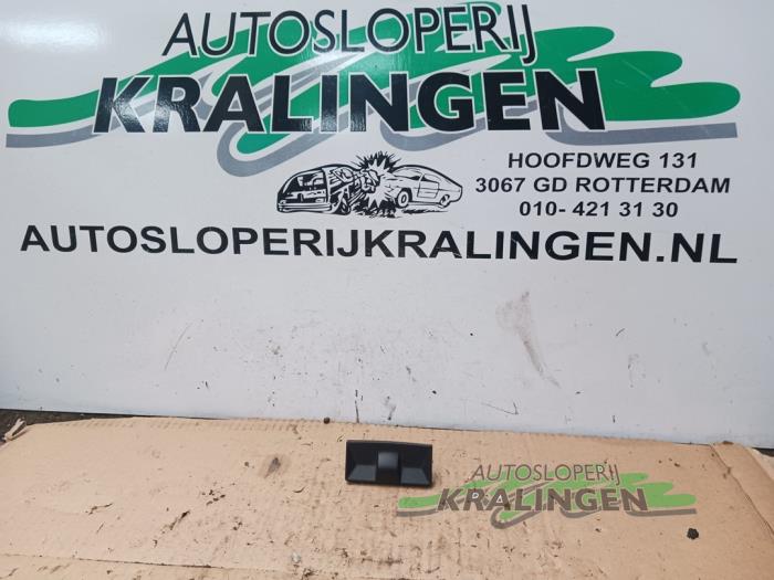 Gebruikte Lichtsensor Volkswagen Golf V (1K1) 1.4 GT 16V Prijs € 9,99 Margeregeling aangeboden door Autosloperij Kralingen B.V.