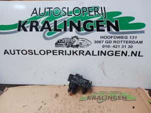 Gebruikte Koeling Module Volkswagen Polo IV (9N1/2/3) 1.4 16V Prijs € 4,49 Margeregeling aangeboden door Autosloperij Kralingen B.V.