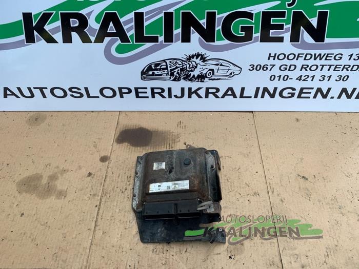 Gebruikte Computer Motormanagement Opel Astra H SW (L35) 1.7 CDTi 16V Prijs € 199,99 Margeregeling aangeboden door Autosloperij Kralingen B.V.