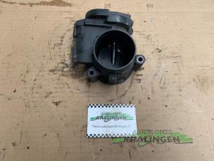 Gebruikte Gasklephuis Peugeot 308 (4A/C) 1.6 VTI 16V Prijs € 39,99 Margeregeling aangeboden door Autosloperij Kralingen B.V.