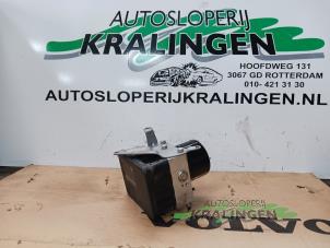 Gebruikte ABS Pomp BMW 1 serie (E81) 118d 16V Prijs € 29,99 Margeregeling aangeboden door Autosloperij Kralingen B.V.