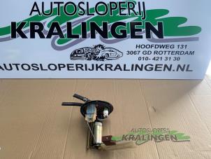 Gebruikte Benzinepomp Mazda 626 (GW19) 1.8i 16V Prijs € 24,99 Margeregeling aangeboden door Autosloperij Kralingen B.V.