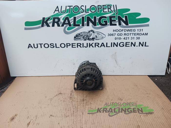 Gebruikte Dynamo Renault Kangoo (KC) 1.2 Prijs € 34,99 Margeregeling aangeboden door Autosloperij Kralingen B.V.