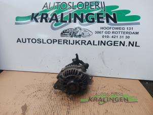 Gebruikte Dynamo Kia Carens II (FJ) 1.8i 16V Prijs € 49,99 Margeregeling aangeboden door Autosloperij Kralingen B.V.