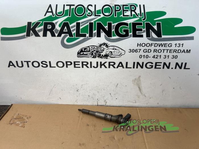 Gebruikte Verstuiver (diesel) BMW 7 serie (E65/E66/E67) 730d 24V Prijs € 49,99 Margeregeling aangeboden door Autosloperij Kralingen B.V.