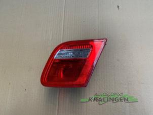 Gebruikte Achterlicht rechts BMW 3 serie (E46/2) 320 Ci 24V Prijs € 25,00 Margeregeling aangeboden door Autosloperij Kralingen B.V.