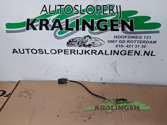 Gebruikte Lambda Sonde Renault Twingo (C06) 1.2 Prijs € 14,99 Margeregeling aangeboden door Autosloperij Kralingen B.V.