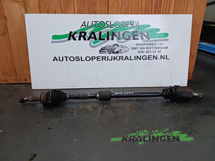 Gebruikte Aandrijfas rechts-voor Kia Cee'd Sporty Wagon (EDF) 1.6 CVVT 16V Prijs € 49,99 Margeregeling aangeboden door Autosloperij Kralingen B.V.
