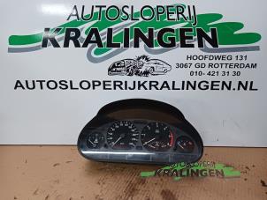 Gebruikte Kilometerteller KM BMW 3 serie (E46/4) 320d 16V Prijs € 50,00 Margeregeling aangeboden door Autosloperij Kralingen B.V.