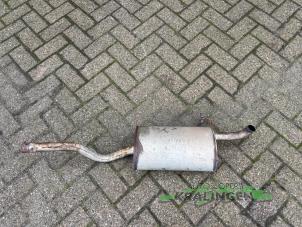 Gebruikte Uitlaat Einddemper Renault Clio II (BB/CB) 1.2 16V Prijs € 39,99 Margeregeling aangeboden door Autosloperij Kralingen B.V.