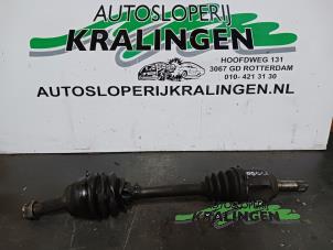 Gebruikte Aandrijfas links-voor Fiat Doblo (223A/119) 1.9 JTD Prijs € 24,99 Margeregeling aangeboden door Autosloperij Kralingen B.V.