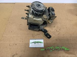 Gebruikte ABS Pomp Kia Carnival 2 (FIB/FLD) 2.9 HPDi 16V Prijs € 75,00 Margeregeling aangeboden door Autosloperij Kralingen B.V.