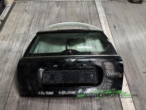 Gebruikte Spoiler achterklep Mini Mini Cooper S (R53) 1.6 16V Prijs € 149,99 Margeregeling aangeboden door Autosloperij Kralingen B.V.