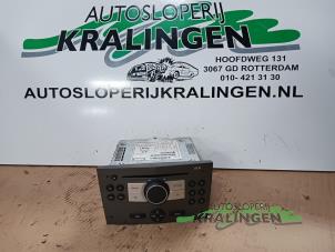 Gebruikte Radio CD Speler Opel Zafira (M75) 2.2 16V Direct Ecotec Prijs € 24,99 Margeregeling aangeboden door Autosloperij Kralingen B.V.