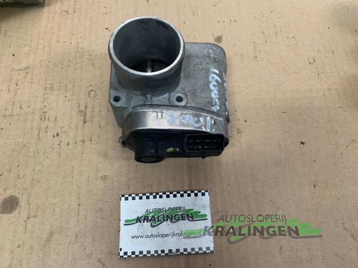 Gebruikte Gasklephuis Fiat Stilo (192A/B) 1.6 16V 3-Drs. Prijs € 50,00 Margeregeling aangeboden door Autosloperij Kralingen B.V.