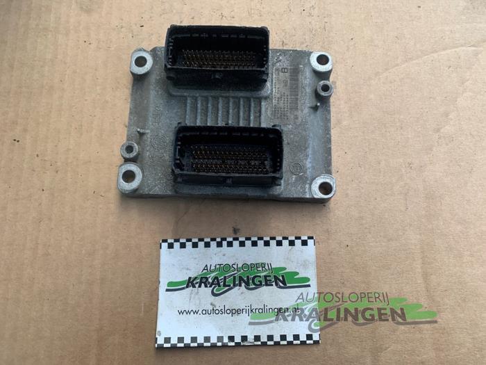 Gebruikte Computer Motormanagement Alfa Romeo 147 (937) 1.6 Twin Spark 16V Prijs € 35,00 Margeregeling aangeboden door Autosloperij Kralingen B.V.