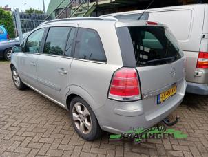 Gebruikte Deur 4Deurs links-achter Opel Zafira (M75) 2.2 16V Direct Ecotec Prijs € 99,99 Margeregeling aangeboden door Autosloperij Kralingen B.V.