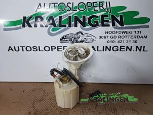 Gebruikte Benzinepomp BMW Mini One/Cooper (R50) 1.6 16V Cooper Prijs € 44,99 Margeregeling aangeboden door Autosloperij Kralingen B.V.