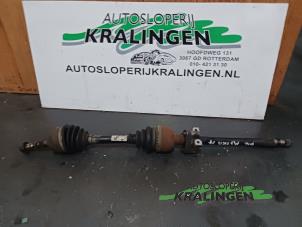 Gebruikte Aandrijfas rechts-voor Opel Astra H SW (L35) 1.7 CDTi 16V Prijs € 24,99 Margeregeling aangeboden door Autosloperij Kralingen B.V.
