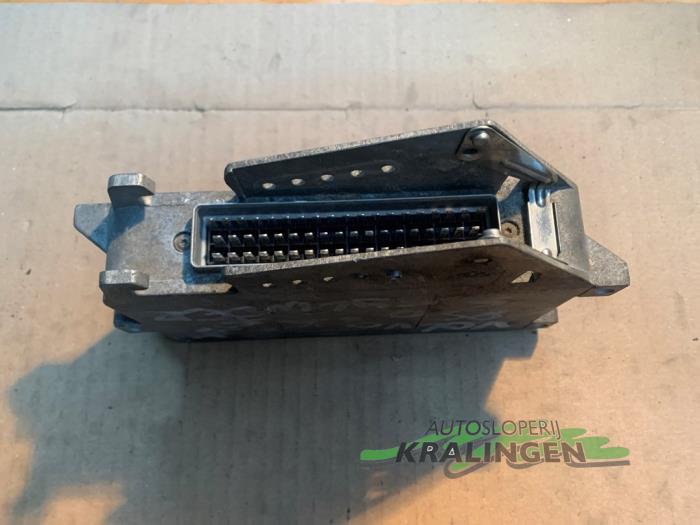ABS Computer van een Volvo 850 Estate 2.5i 10V 1995